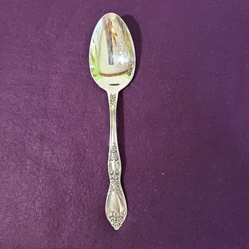 Oneida William A. Rogers Deluxe Stainless Huntington Serving Spoon Glossy